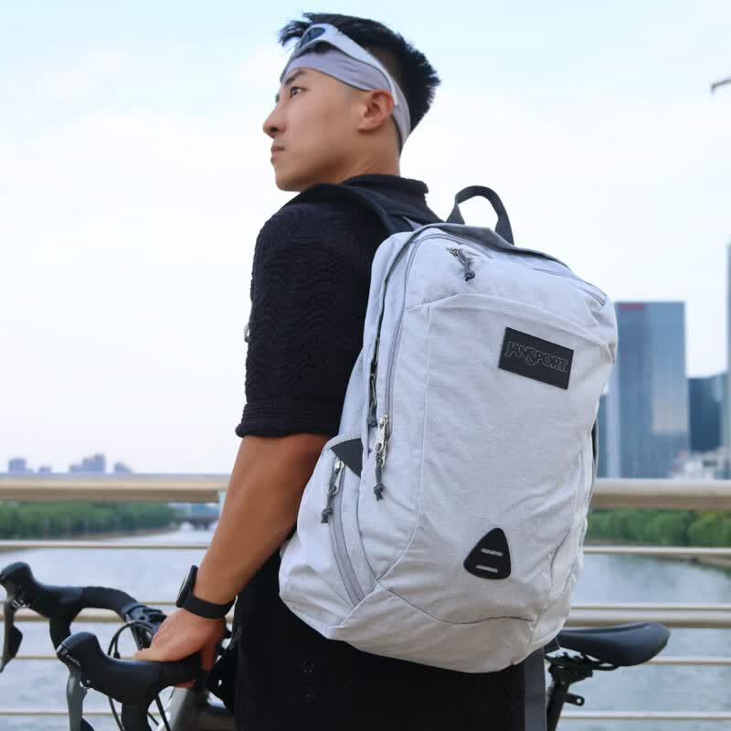 JANSPORT户外旅行运动登山背包浅灰微瑕 133元 - 86线报