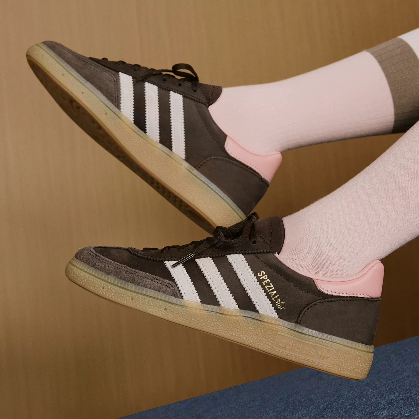 adidas HANDBALL SPEZIAL WENERGY 休闲运动鞋 334元 - 86线报
