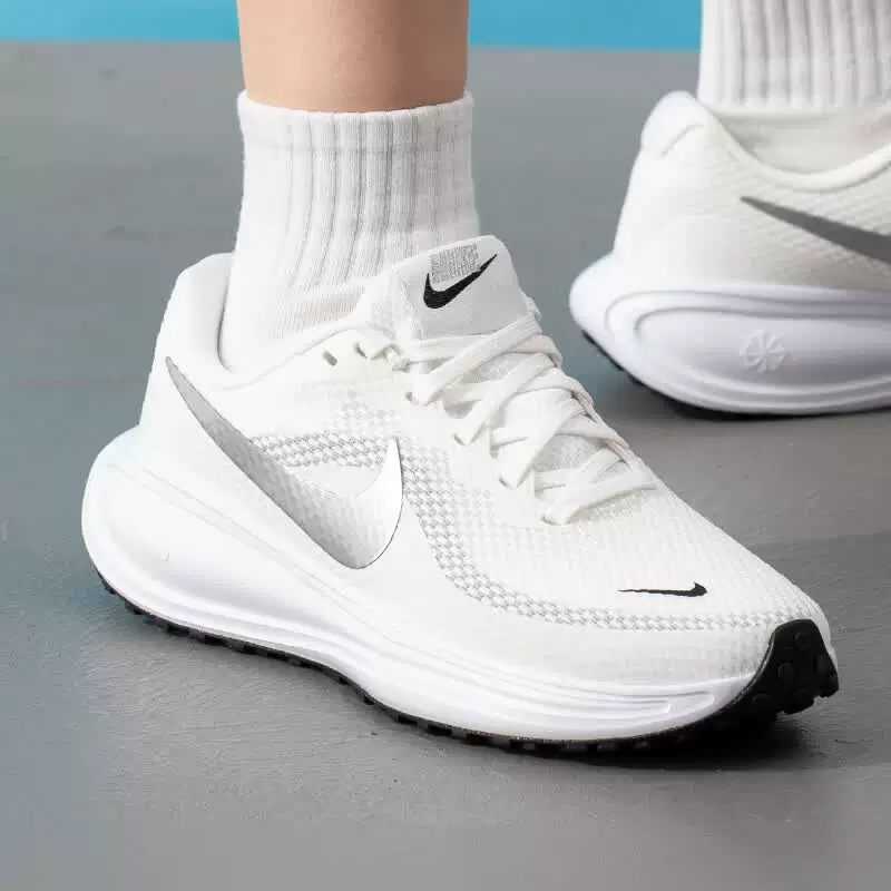 NIKE REVOLUTION 8女士运动鞋HJ8485-112 305元 - 86线报