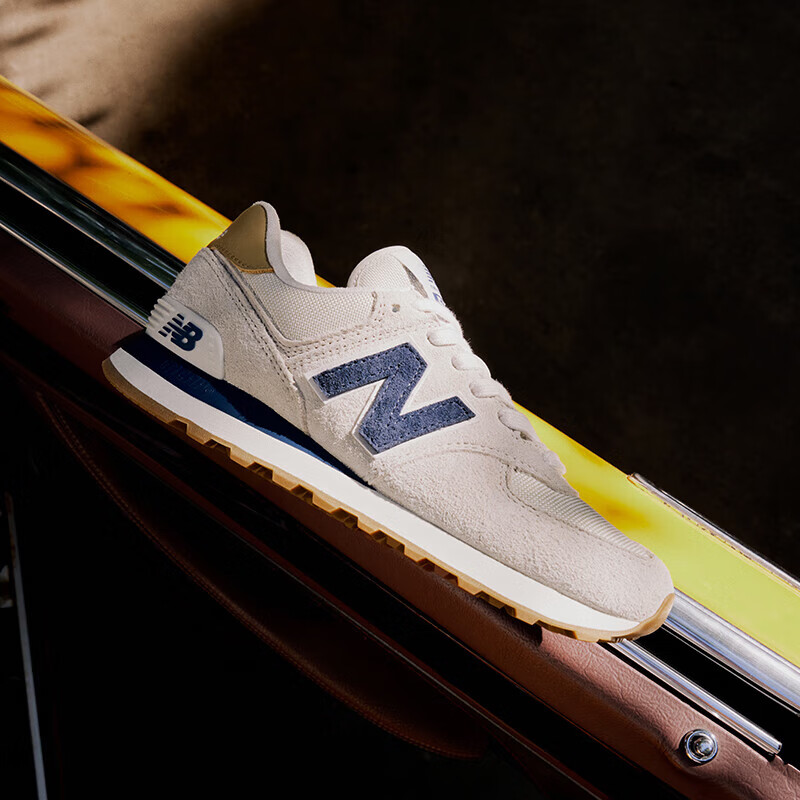 new balance 574系列中性跑鞋ML574LGI灰色 385.01元 - 86线报 new balance 574系列中性跑鞋ML574LGI灰色 385.01元 - 86线报
