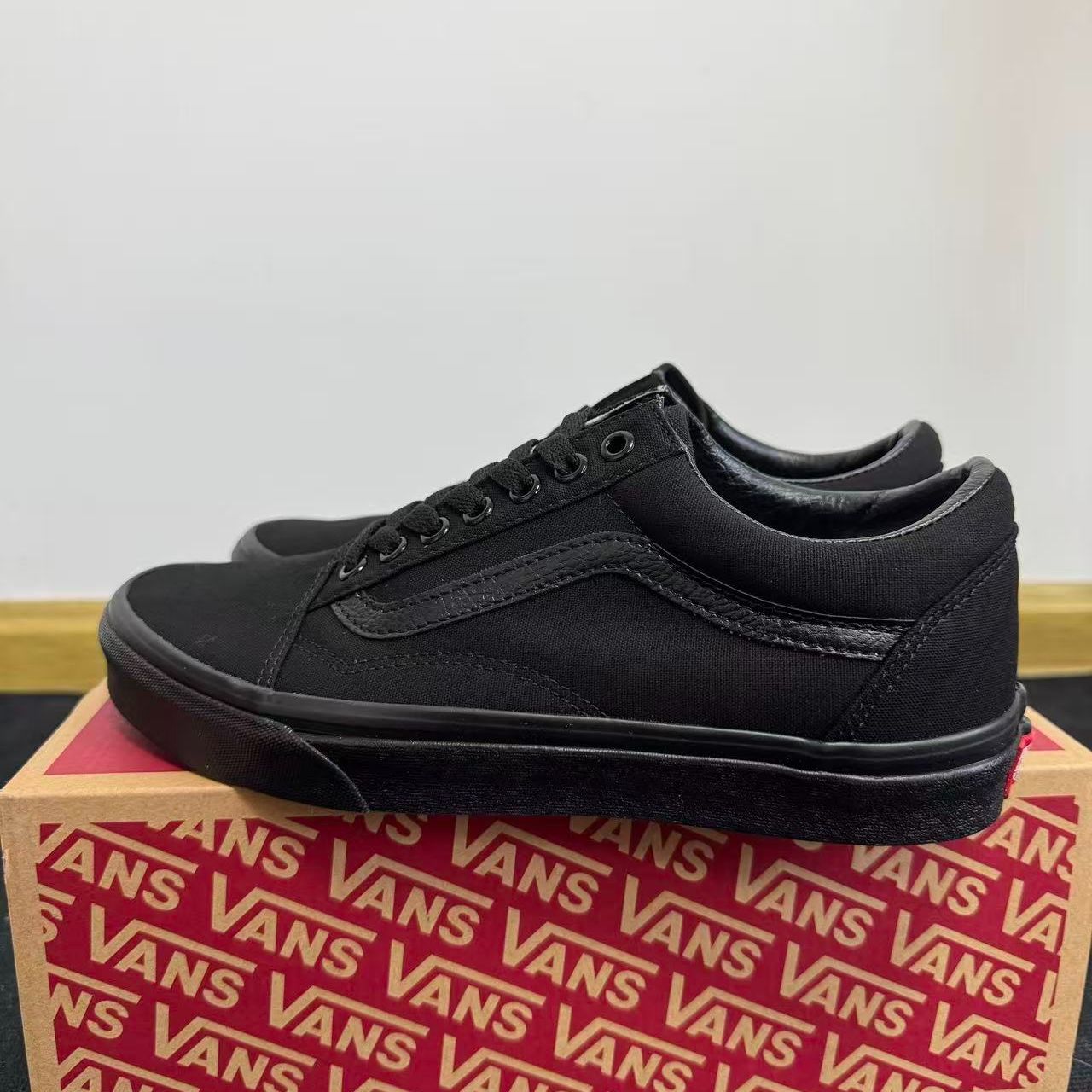 VANS Old Skool 中性休闲运动鞋VN000D3HBKA纯黑 275元 - 折送网