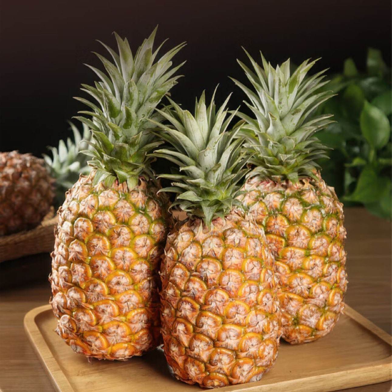 广东徐闻香水菠萝新鲜热带水果整箱净重4.5-5斤单果650g起 10.1元 - 86线报
