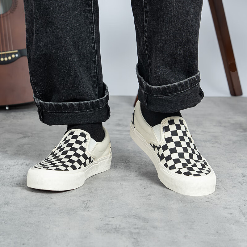 VANS Slip-On VR3 中性休闲鞋 69元 - 86线报