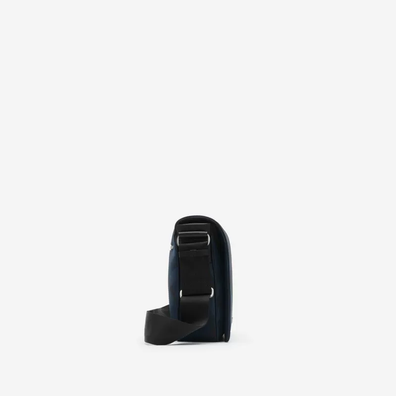 BURBERRY男士Grid信使包81146141 9450元 - 线报酷