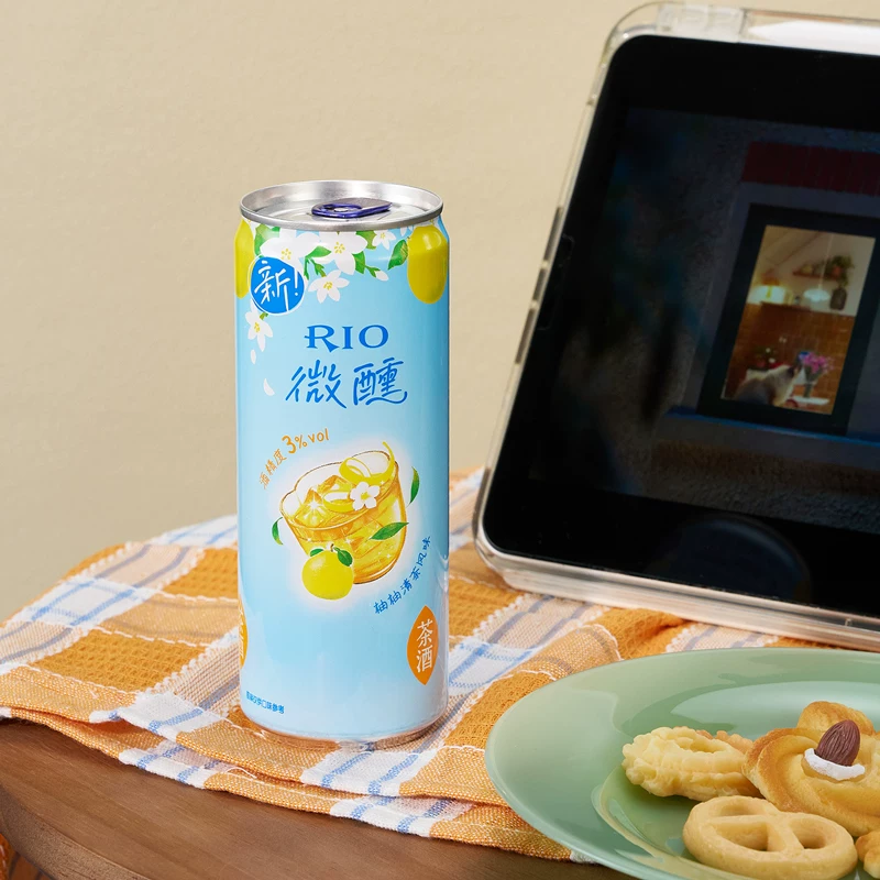 锐澳RIO锐澳预调鸡尾酒低度果酒柚柚清茶微醺330ml*8罐柚子酒 59元 - 86线报