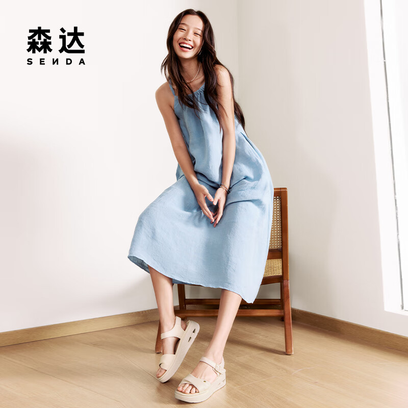 森达女士柔软羊皮凉鞋XLY02BL5 171.55元 - 86线报
