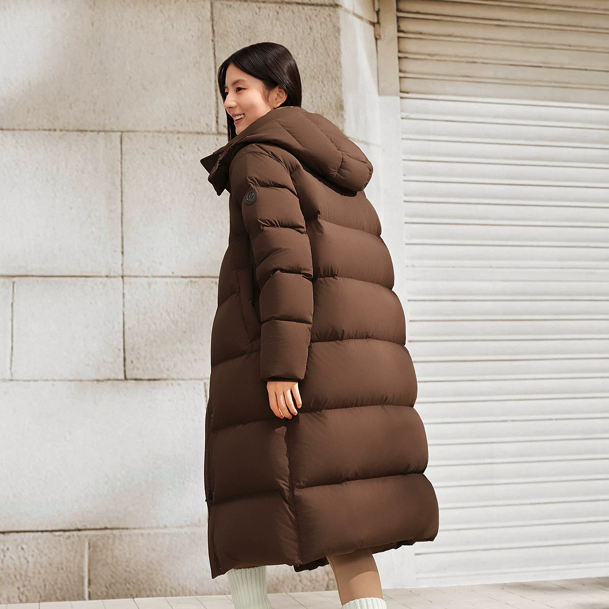 波司登新款羽绒服女长款宽松保暖亲肤抗皱舒适生活2.0 589.2元 - 86线报