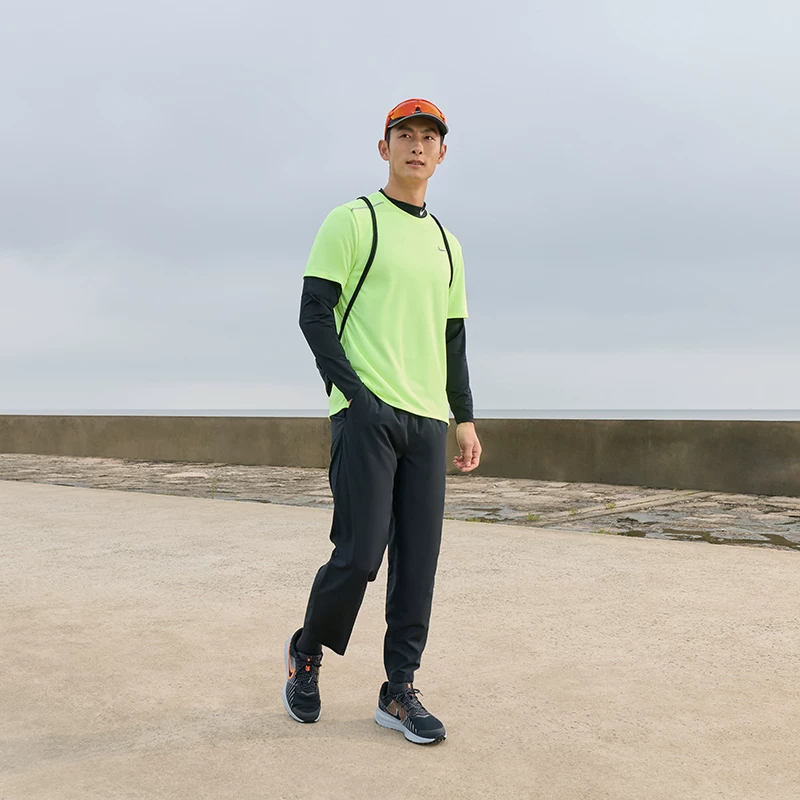 NIKE FORM 男款运动长裤 FB7491 209元 - 86线报
