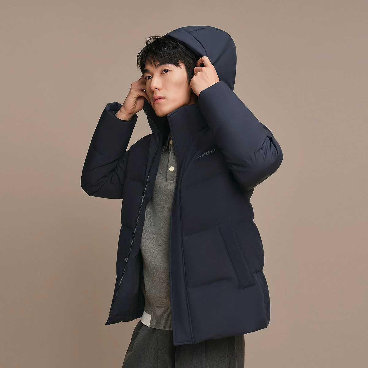 波司登男士加厚保暖羽绒服 350.22元 - 86线报