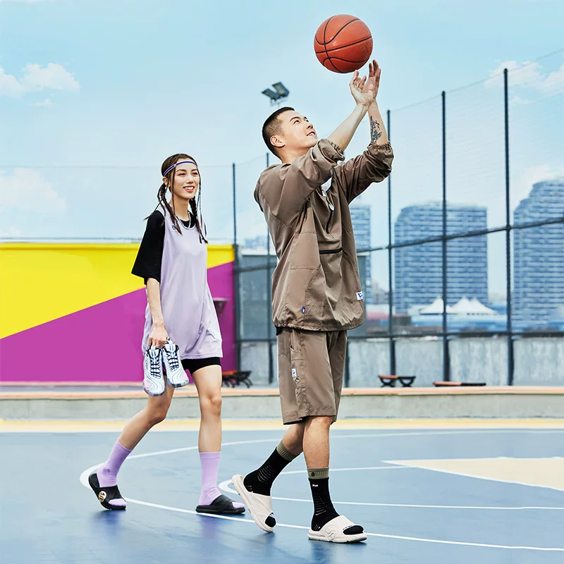 361°AG1男女款防滑耐磨运动拖鞋672126702F 64元 - 86线报