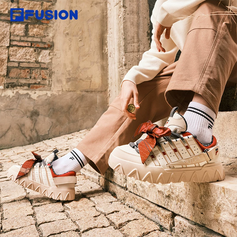 FILA FUSION马上起飞潮流情侣款板鞋 366.76元 - 美泡泡 FILA FUSION马上起飞潮流情侣款板鞋 366.76元 - 美泡泡