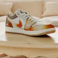 NIKE 男鞋白绿迈柔 18 厚底运动鞋缓震跑步鞋HM6803-120 券后392.5元 图片 2