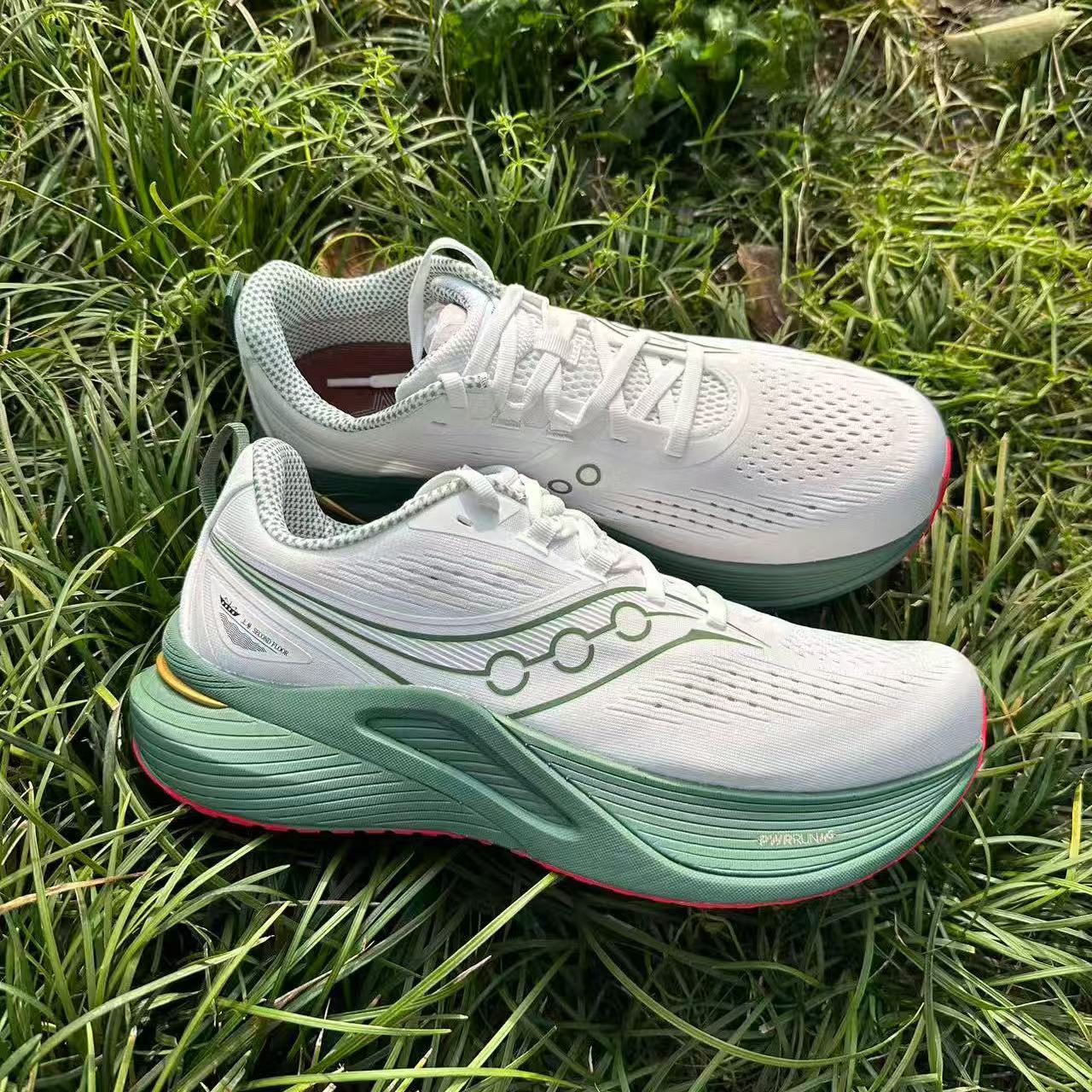 saucony TEMPUS系列男女跑鞋S28251 467.9元 - 折送网