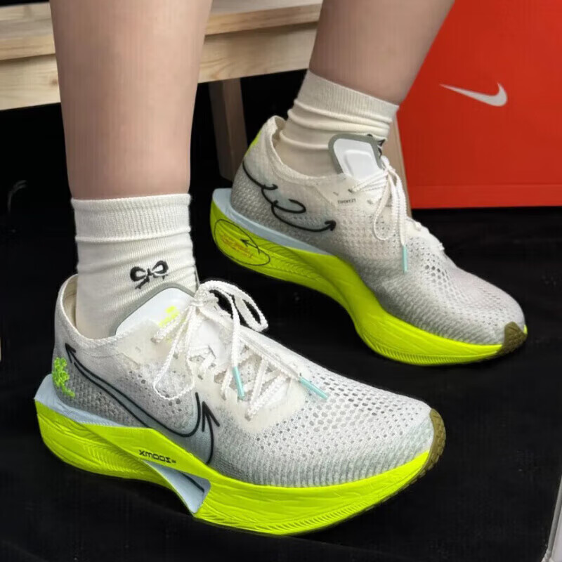 NIKE ZoomX Vaporfly Next% 3男子跑鞋 - 86线报