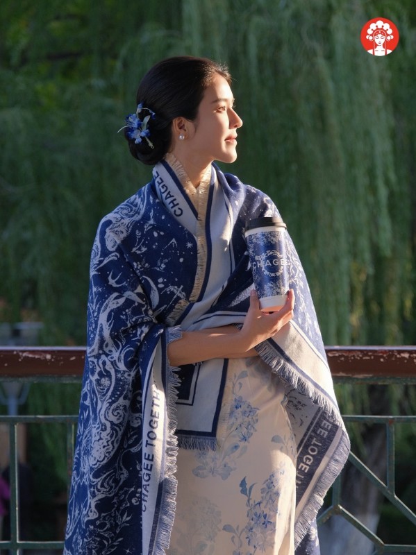 霸王茶姬周边披肩毛毯 140元 - 86线报