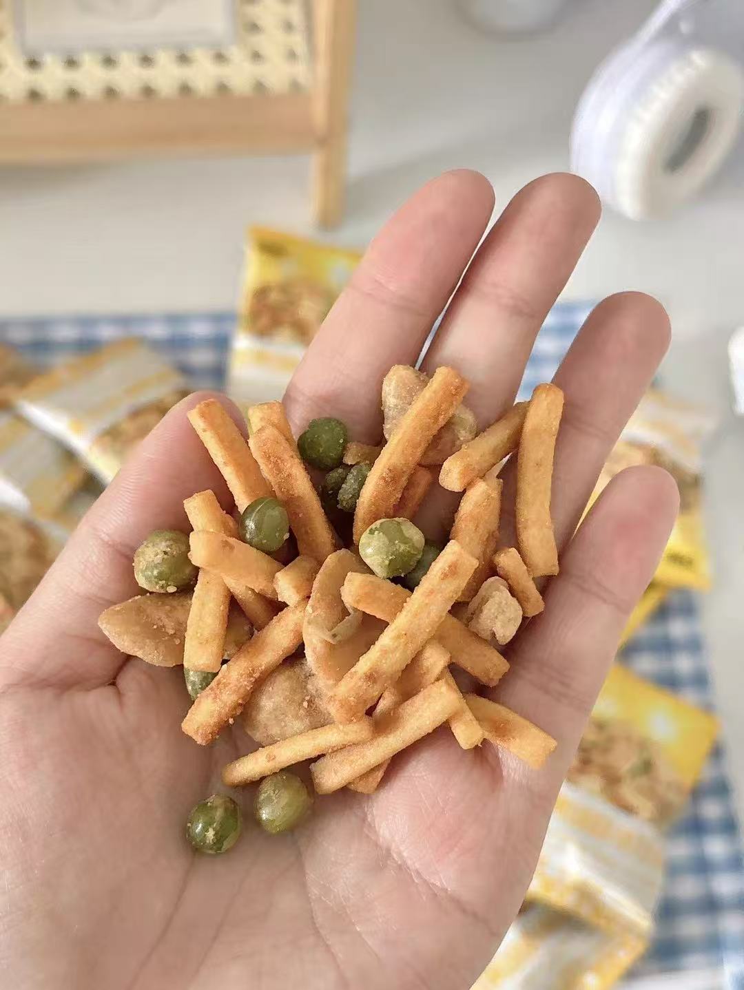 甘源鲜虾烤肉味虾条豆果285g共22包 8.9元 - 86线报