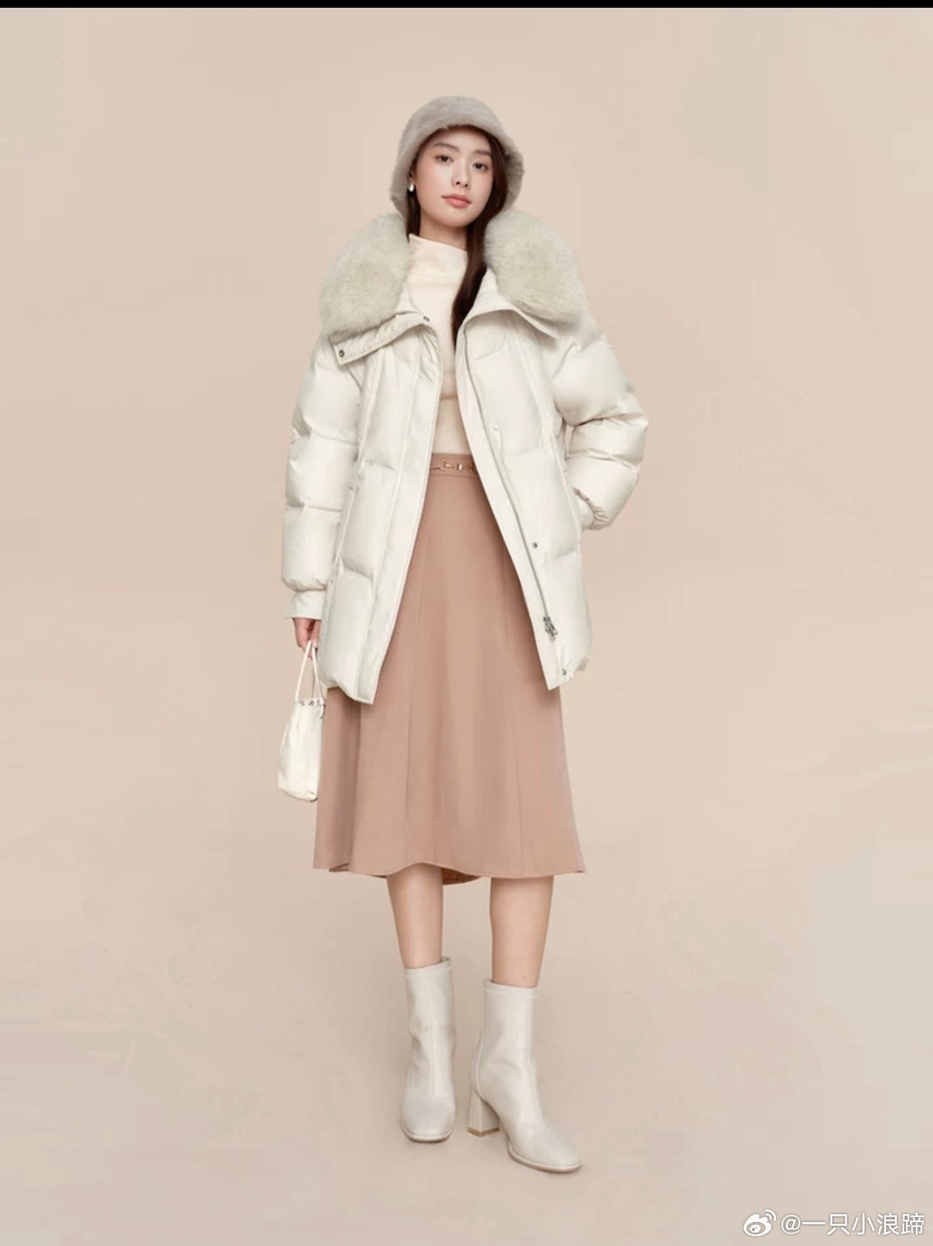 波司登狐狸毛羽绒服 455元 - 86线报 波司登狐狸毛羽绒服 455元 - 86线报