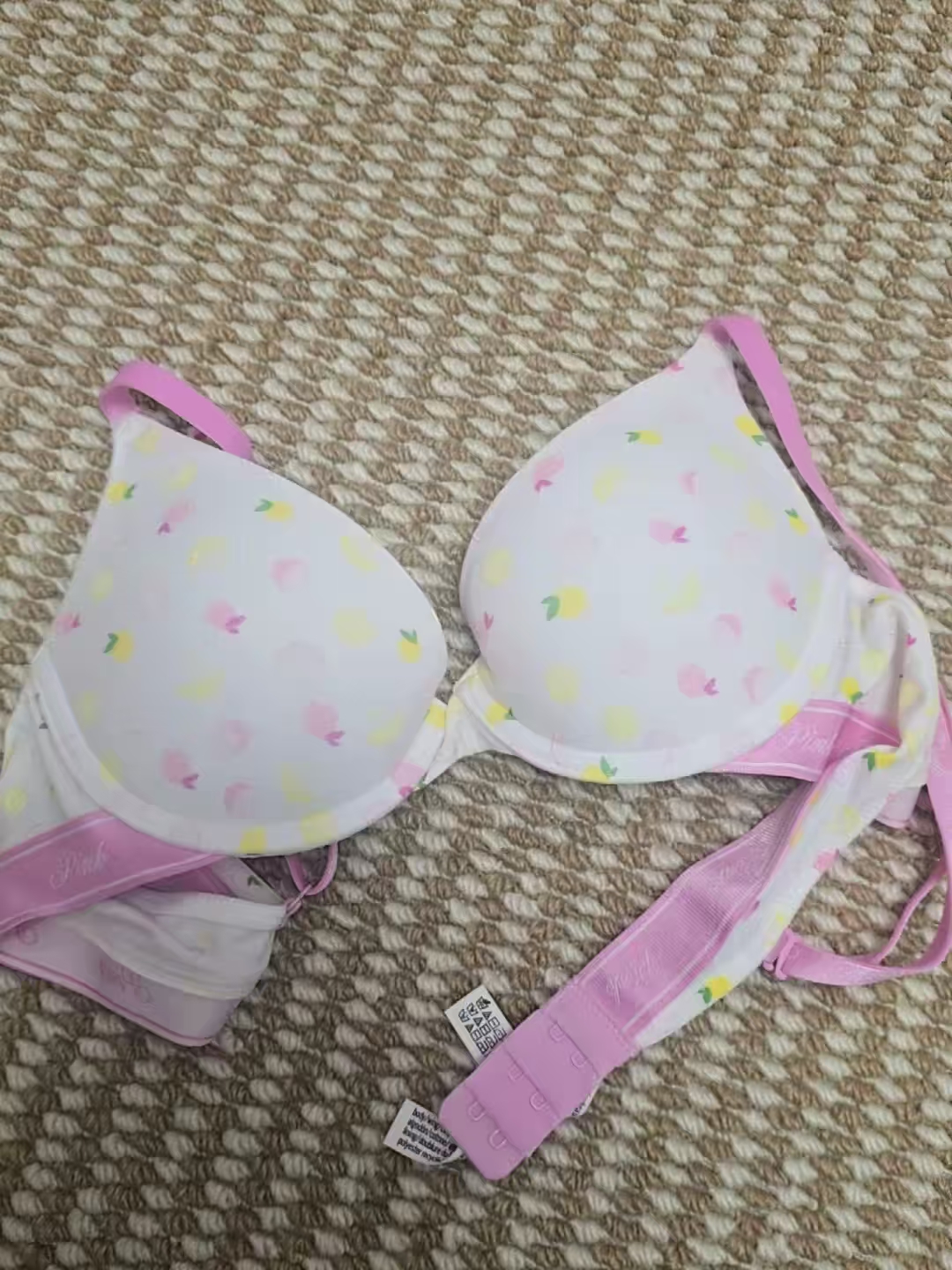 维密PINK少女内衣 120元 - 86线报