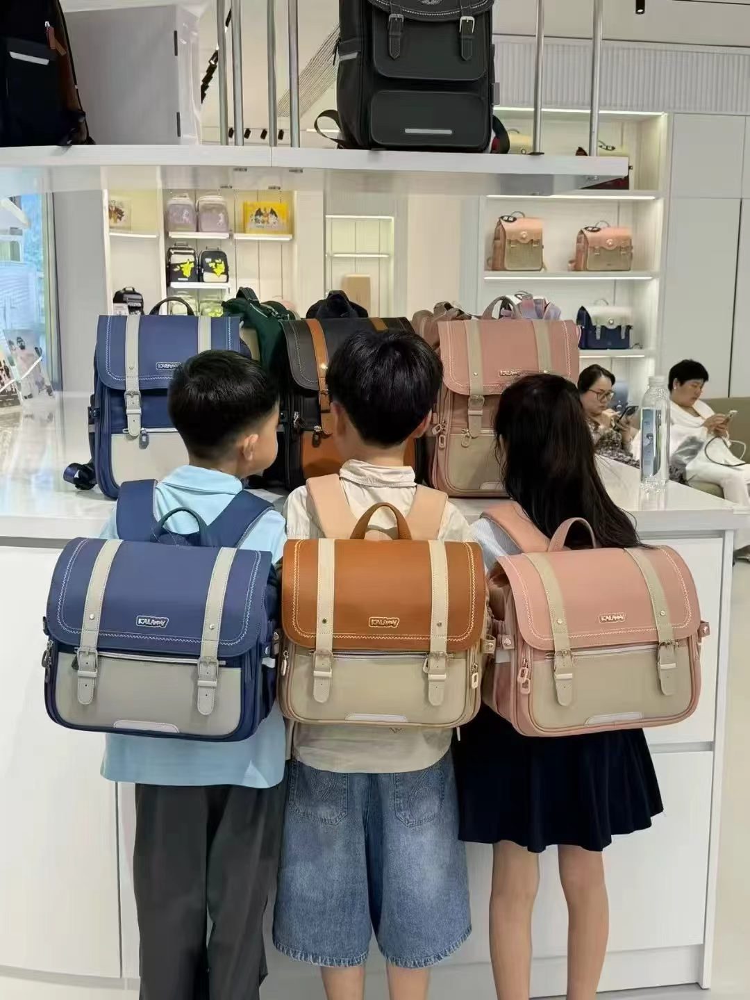 卡拉羊小学生剑桥包6维防下坠减负护脊书包18L/20L/26L一个 153元 - 86线报