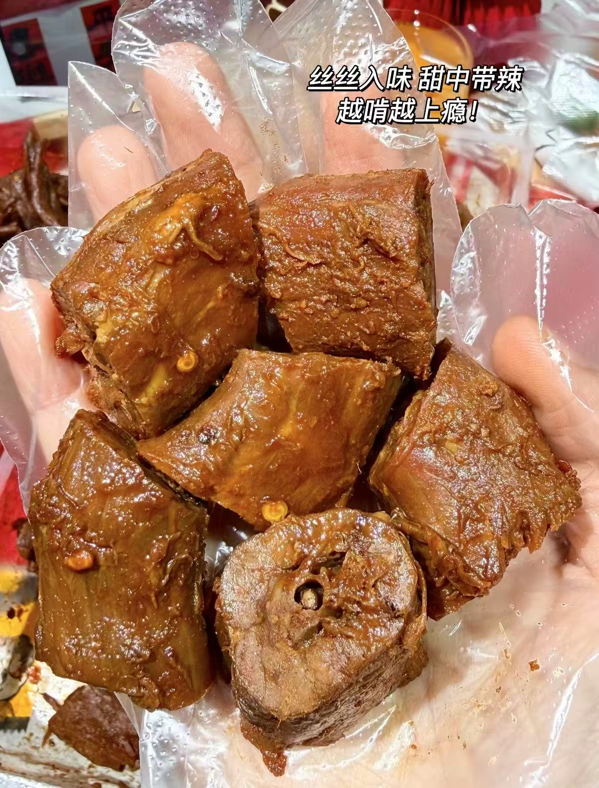 周黑鸭锁鲜装鸭脖+锁骨+鸭翅+鸡翅尖+辣子鸡+莲藕卤味零食任选5盒 39.9元 - 86线报