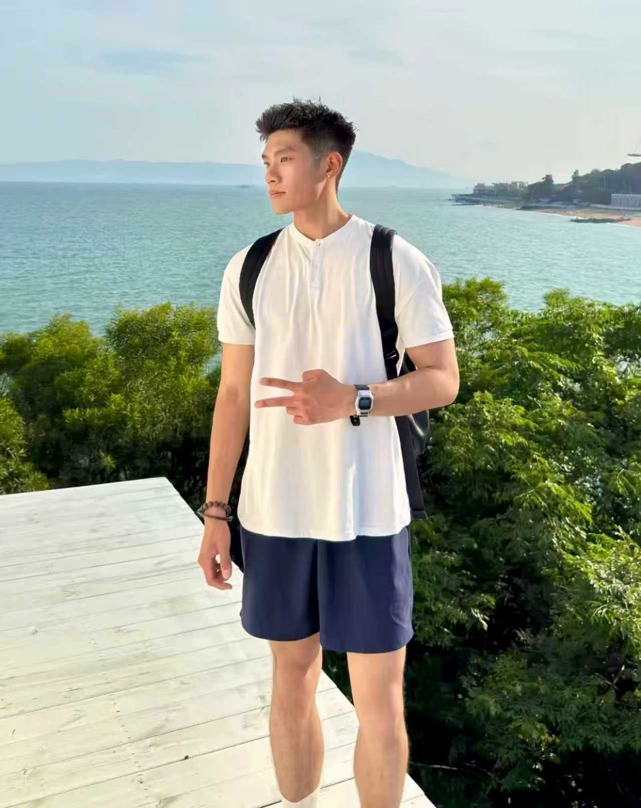 迪卡侬健身速干服饰短裤/套装任选 39.9元 - 86线报
