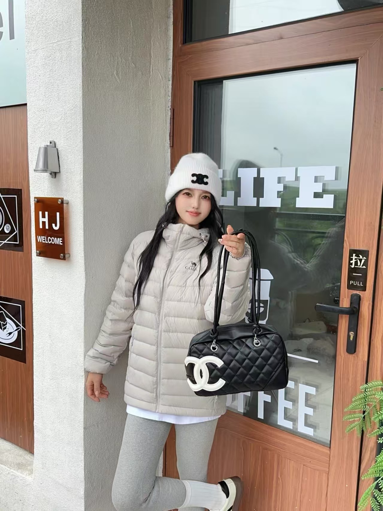 安踏星云3轻质黑色跑步鞋皮面男鞋冬季软底舒适通勤慢跑运动鞋 149元 - 86线报 安踏星云3轻质黑色跑步鞋皮面男鞋冬季软底舒适通勤慢跑运动鞋 149元 - 86线报