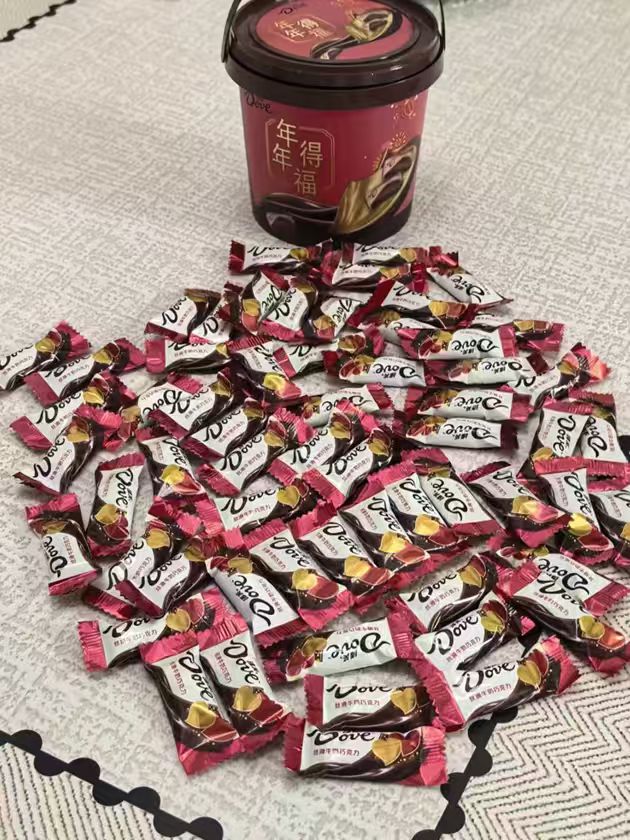 德芙巧克力桶装270g约60粒 29.8元 - 86线报