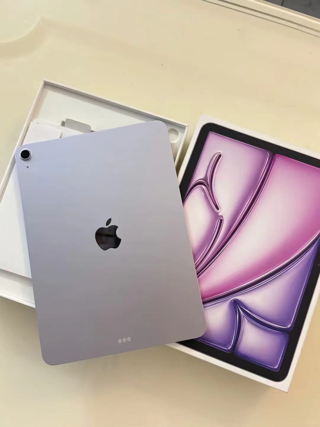 苹果iPad Air 11英寸平板电脑256G 5270元 - 86线报 苹果iPad Air 11英寸平板电脑256G 5270元 - 86线报