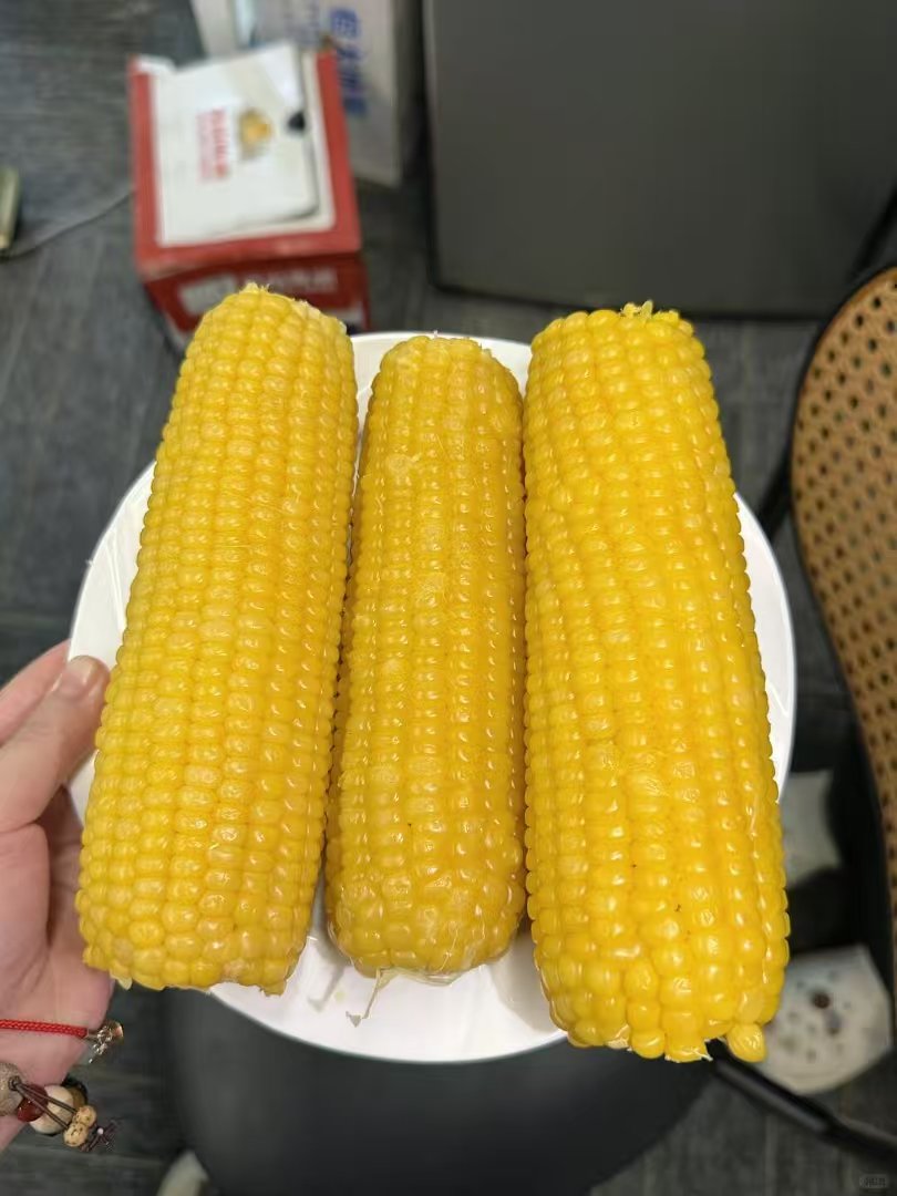 刘老杆东北香甜糯玉米4.4斤/箱 15.9元 - 线报酷