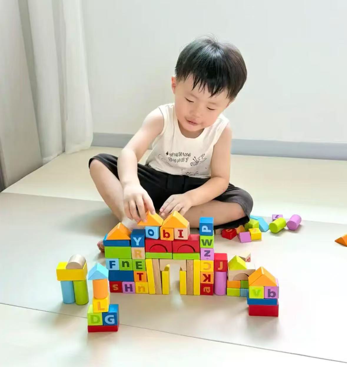 Hape80粒桶装益智积木 98元，Hape翻转式双面画架 153.1元 - 86线报