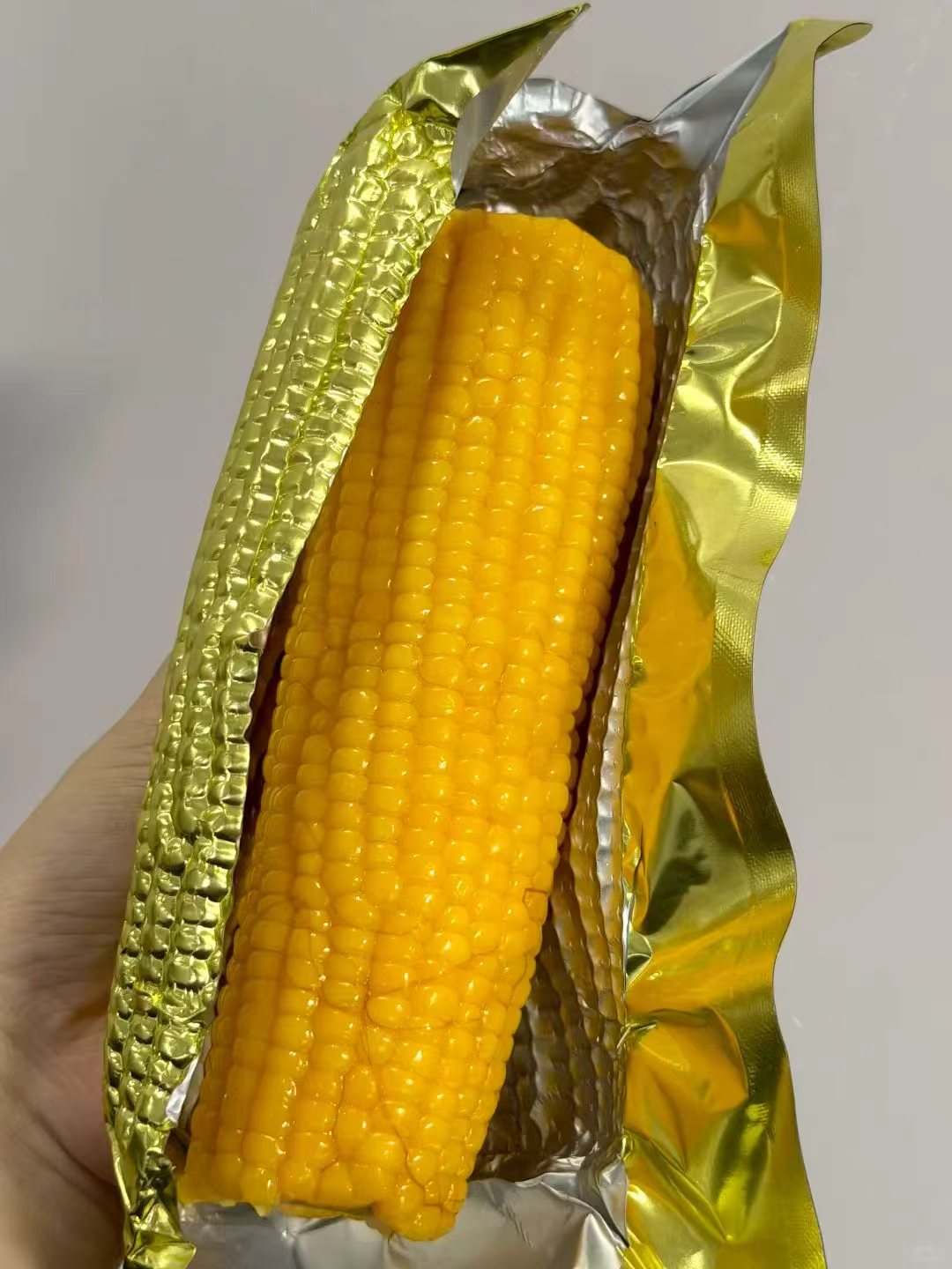 邹有才金箔装黄糯玉米220g*8支 15.9元 - 线报酷