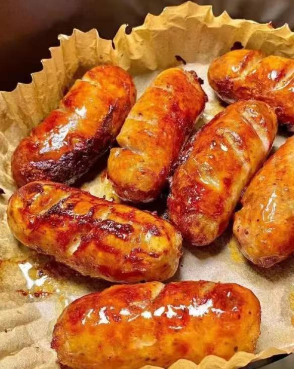 林饱饱黑胡椒烤肠火山石冷冻品空气炸锅食材香肠地道肠脆皮火腿肠任选一组共4袋 24.8元 - 86线报