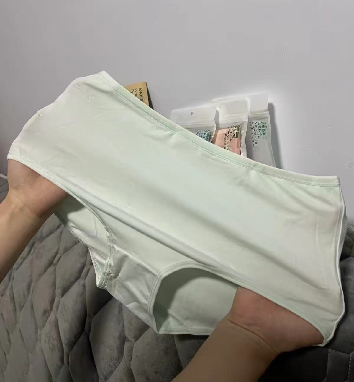 松山棉女纯棉中腰内裤3条装 28.1元 - 86线报