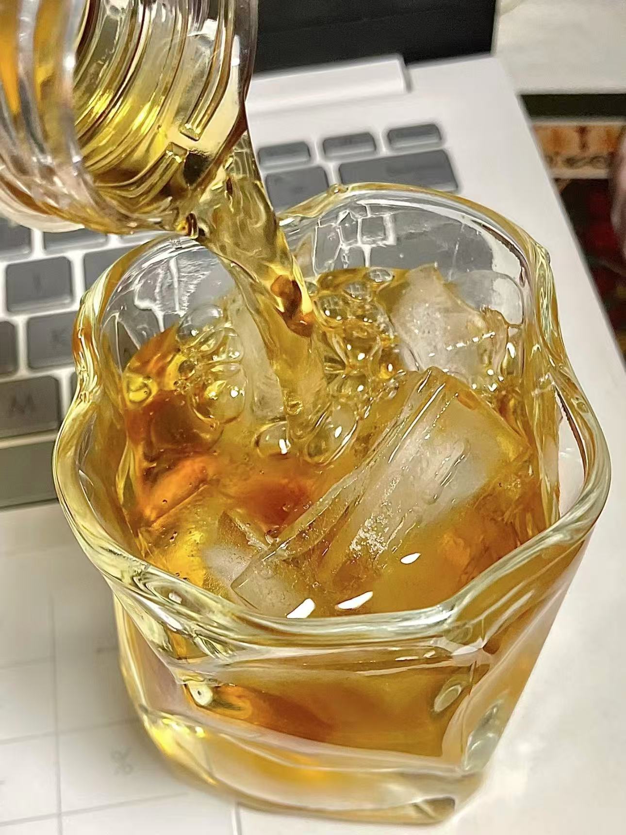 东方树叶乌龙茶335ml*6瓶 11.9元 - 86线报 东方树叶乌龙茶335ml*6瓶 11.9元 - 86线报