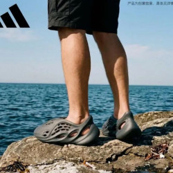 adidas ORIGINALS Yeezy Foam Runner椰子男女洞洞鞋镂空凉鞋 - 线报酷